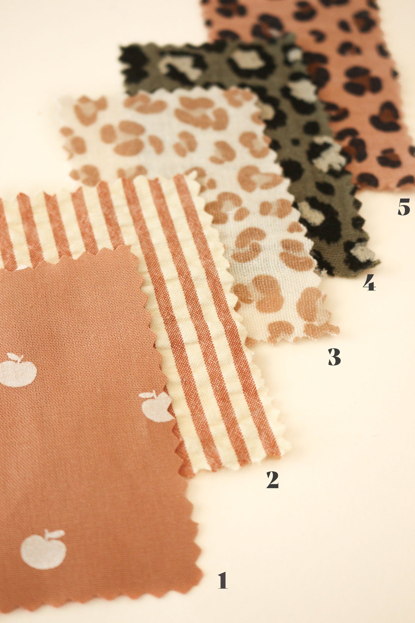SCRUNCHY PHONE – DRAGONNE TISSU POUR TÉLÉPHONE
